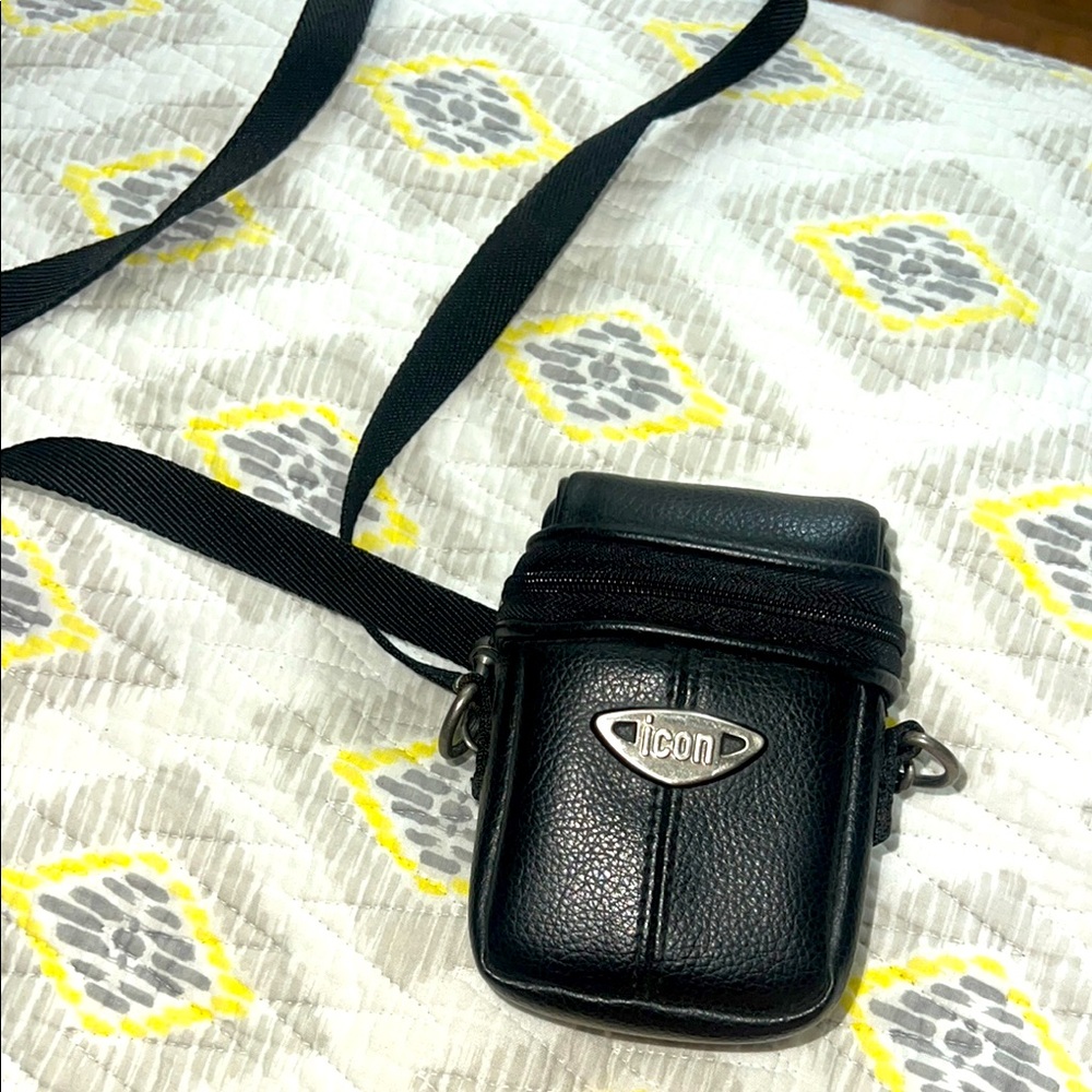 ICON Black Belt Bag Compact Design